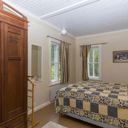 Kukkapaeae By Interhome